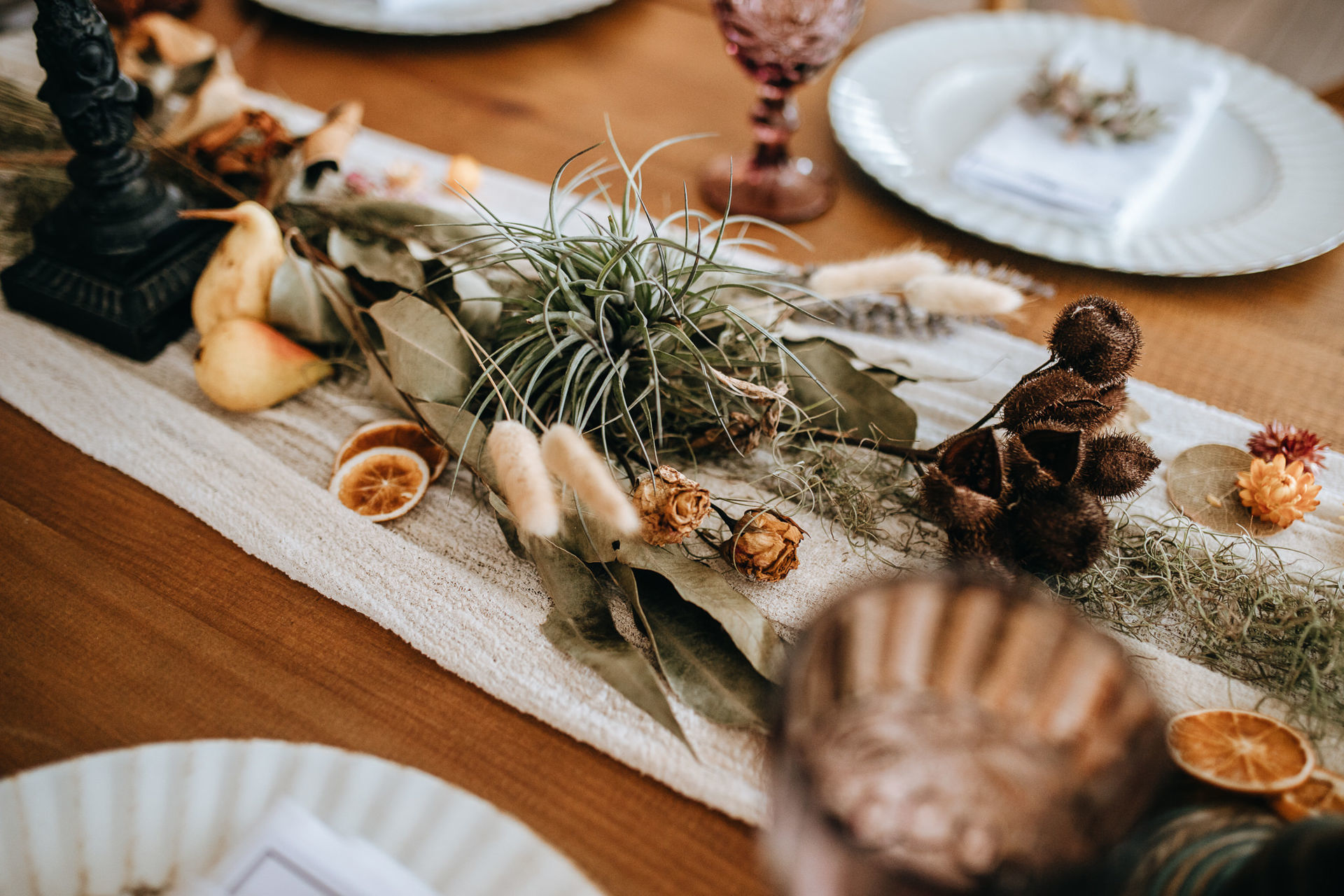 Foto NÃO PRECISAMOS DE UM CASAMENTO GRANDE PARA SE TORNAR UM GRANDE CASAMENTO Foto NÃO PRECISAMOS DE UM CASAMENTO GRANDE PARA SE TORNAR UM GRANDE CASAMENTO - Imagem 2