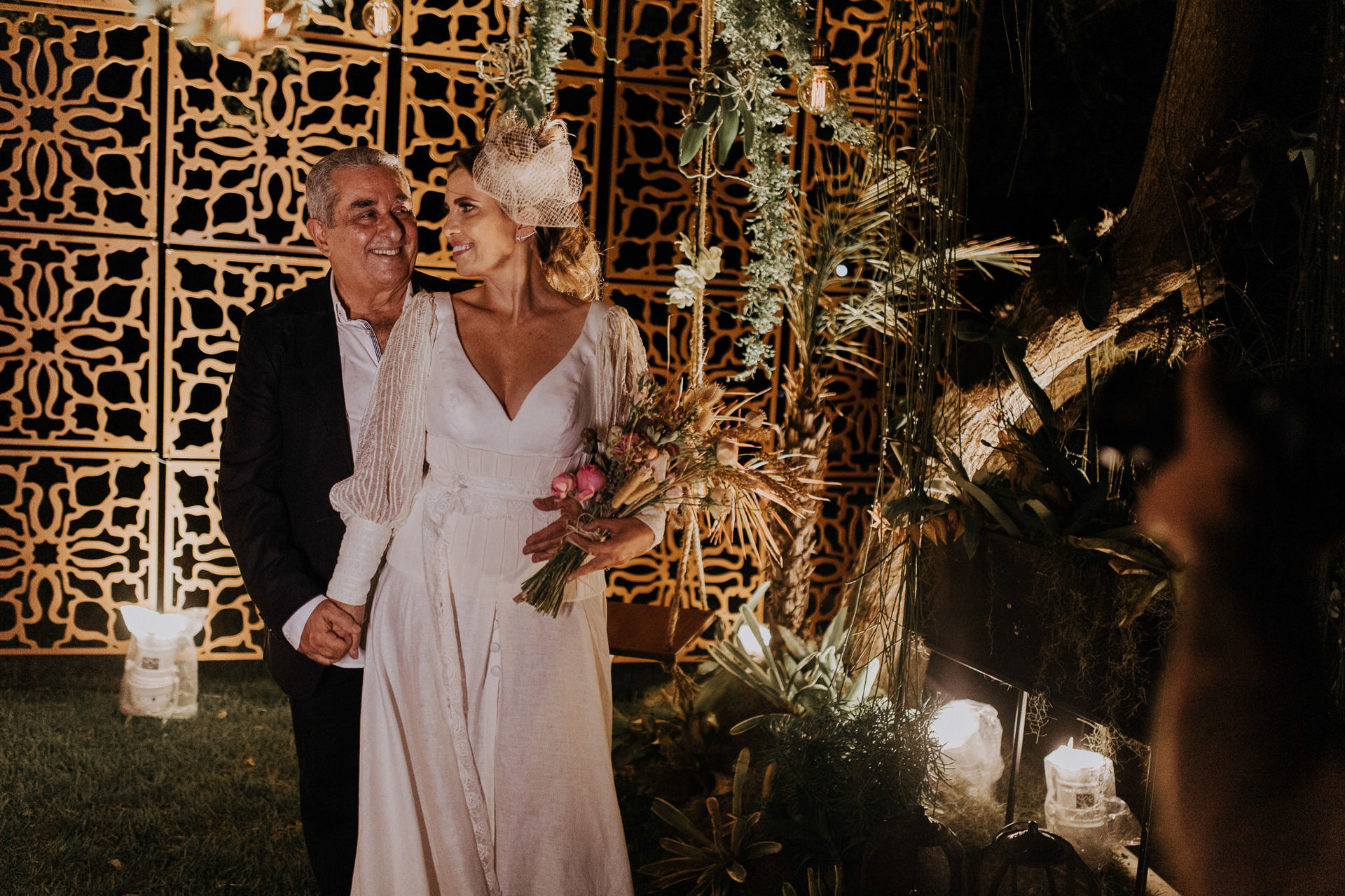 Foto NÃO PRECISAMOS DE UM CASAMENTO GRANDE PARA SE TORNAR UM GRANDE CASAMENTO Foto NÃO PRECISAMOS DE UM CASAMENTO GRANDE PARA SE TORNAR UM GRANDE CASAMENTO - Imagem 18