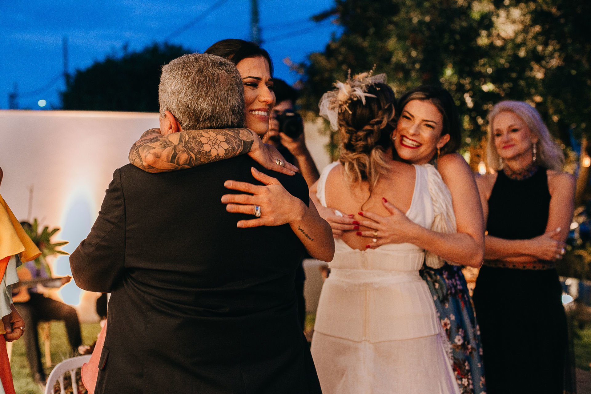 Foto NÃO PRECISAMOS DE UM CASAMENTO GRANDE PARA SE TORNAR UM GRANDE CASAMENTO Foto NÃO PRECISAMOS DE UM CASAMENTO GRANDE PARA SE TORNAR UM GRANDE CASAMENTO - Imagem 36
