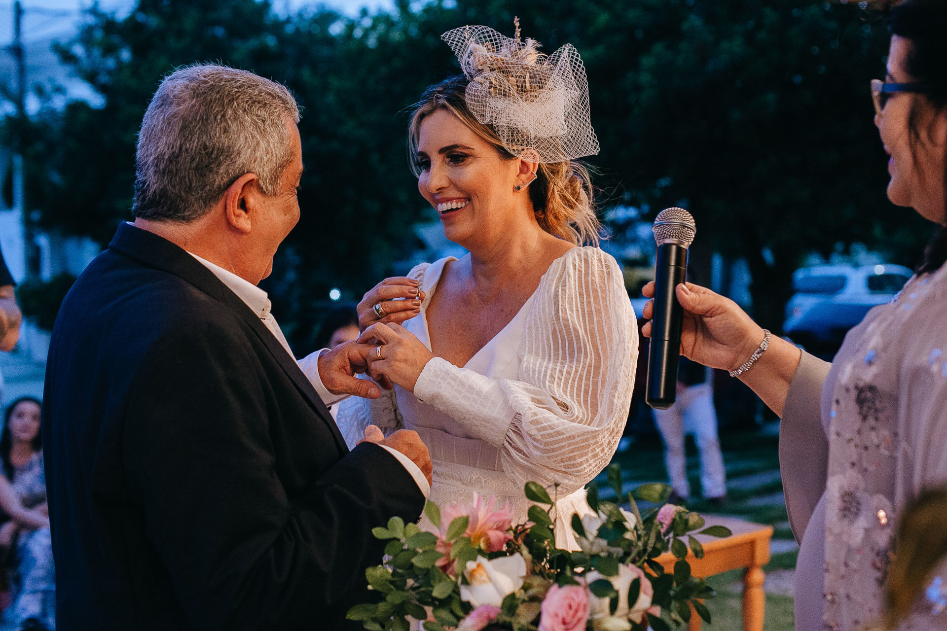Foto NÃO PRECISAMOS DE UM CASAMENTO GRANDE PARA SE TORNAR UM GRANDE CASAMENTO Foto NÃO PRECISAMOS DE UM CASAMENTO GRANDE PARA SE TORNAR UM GRANDE CASAMENTO - Imagem 34
