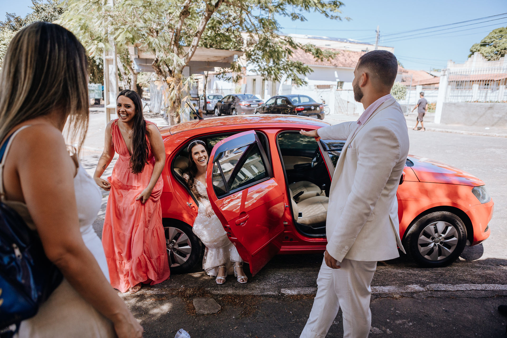 Foto Que sentimentos eu tenho ao casar | Na igreja e no sítio | Por Nathália Valladares Foto Que sentimentos eu tenho ao casar | Na igreja e no sítio | Por Nathália Valladares - Imagem 1