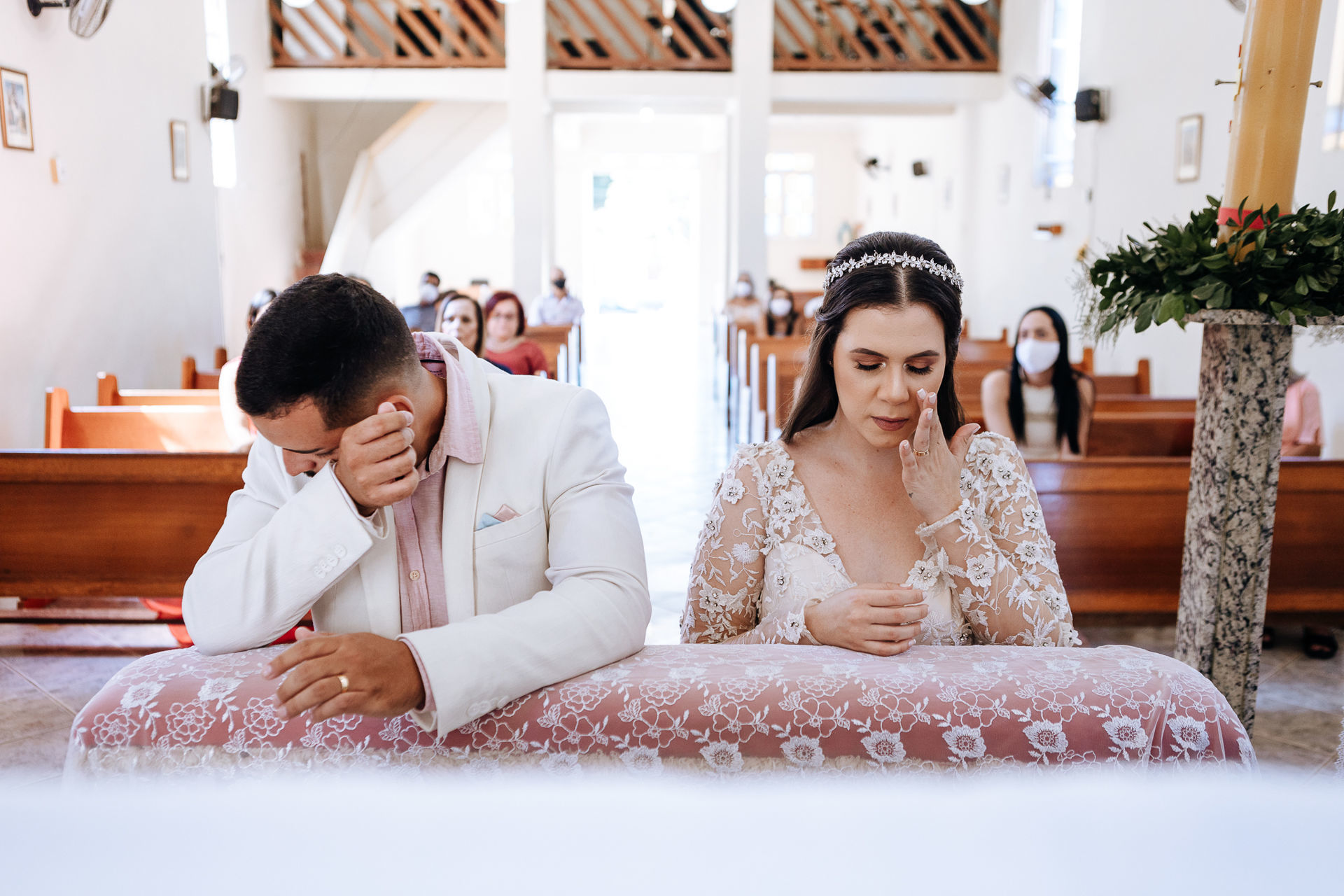 Foto Que sentimentos eu tenho ao casar | Na igreja e no sítio | Por Nathália Valladares Foto Que sentimentos eu tenho ao casar | Na igreja e no sítio | Por Nathália Valladares - Imagem 11